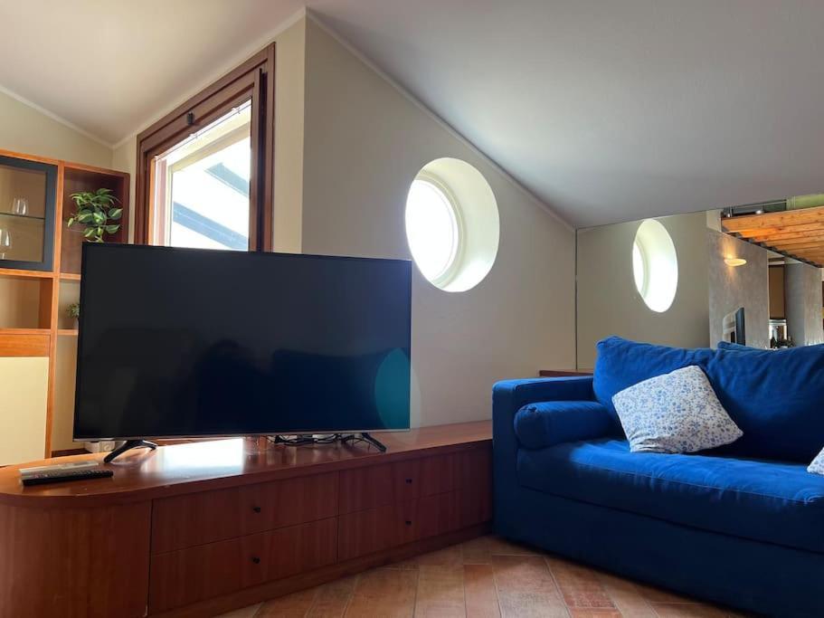 Attico In Piazza Matteotti Daire Desenzano del Garda Dış mekan fotoğraf